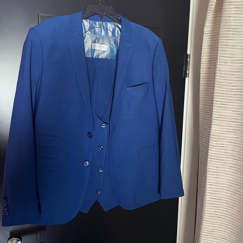 Men’s Blue Italian 3 Piece Suit